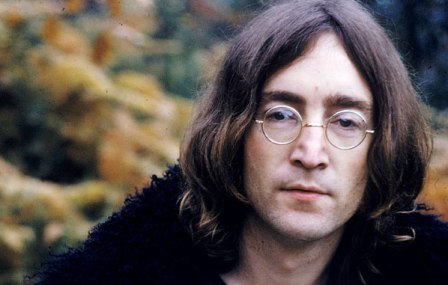 John Lennon - Penyanyi Paling Populer di Dunia John Lennon - Penyanyi Paling Populer di Dunia